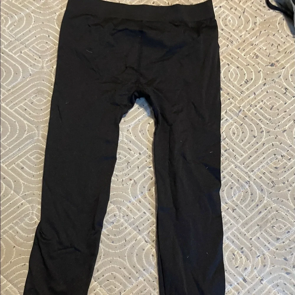 Basic Black Leggings Size: Small - Picture 1 of 2